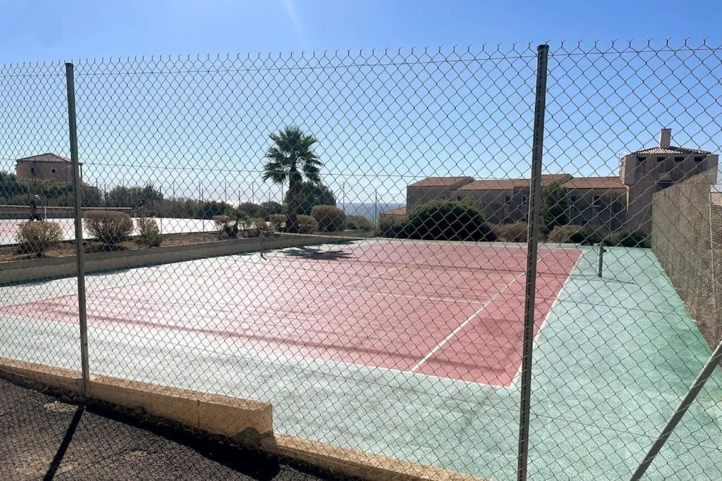 St-Pierre-La-Mer, Bel Appartement A Dans Residence Avec Piscine Et Tennis Entre 5 Et 10 Min De La Plage Fleury  Ngoại thất bức ảnh
