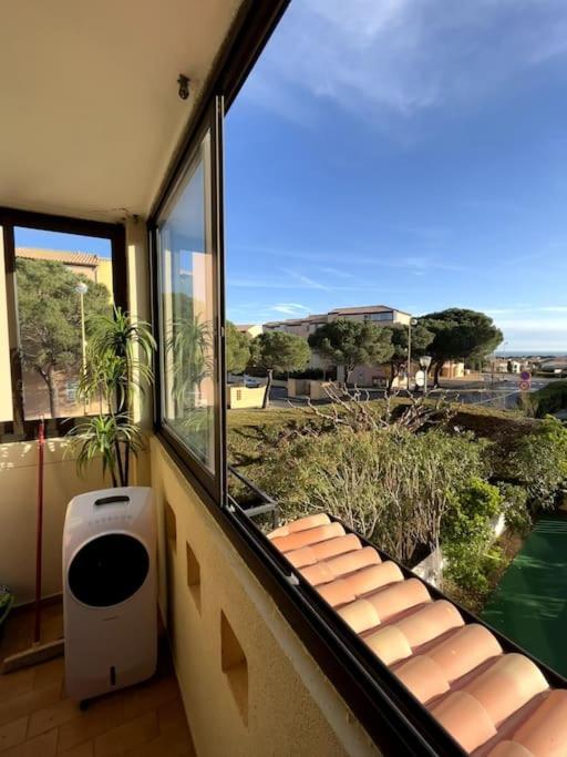 St-Pierre-La-Mer, Bel Appartement A Dans Residence Avec Piscine Et Tennis Entre 5 Et 10 Min De La Plage Fleury  Ngoại thất bức ảnh